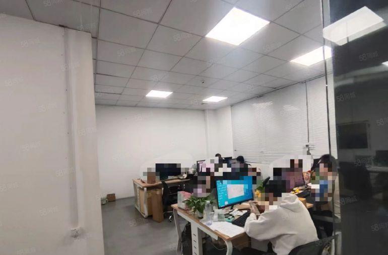 龙华清湖精装一楼厂房680平出租水电到位