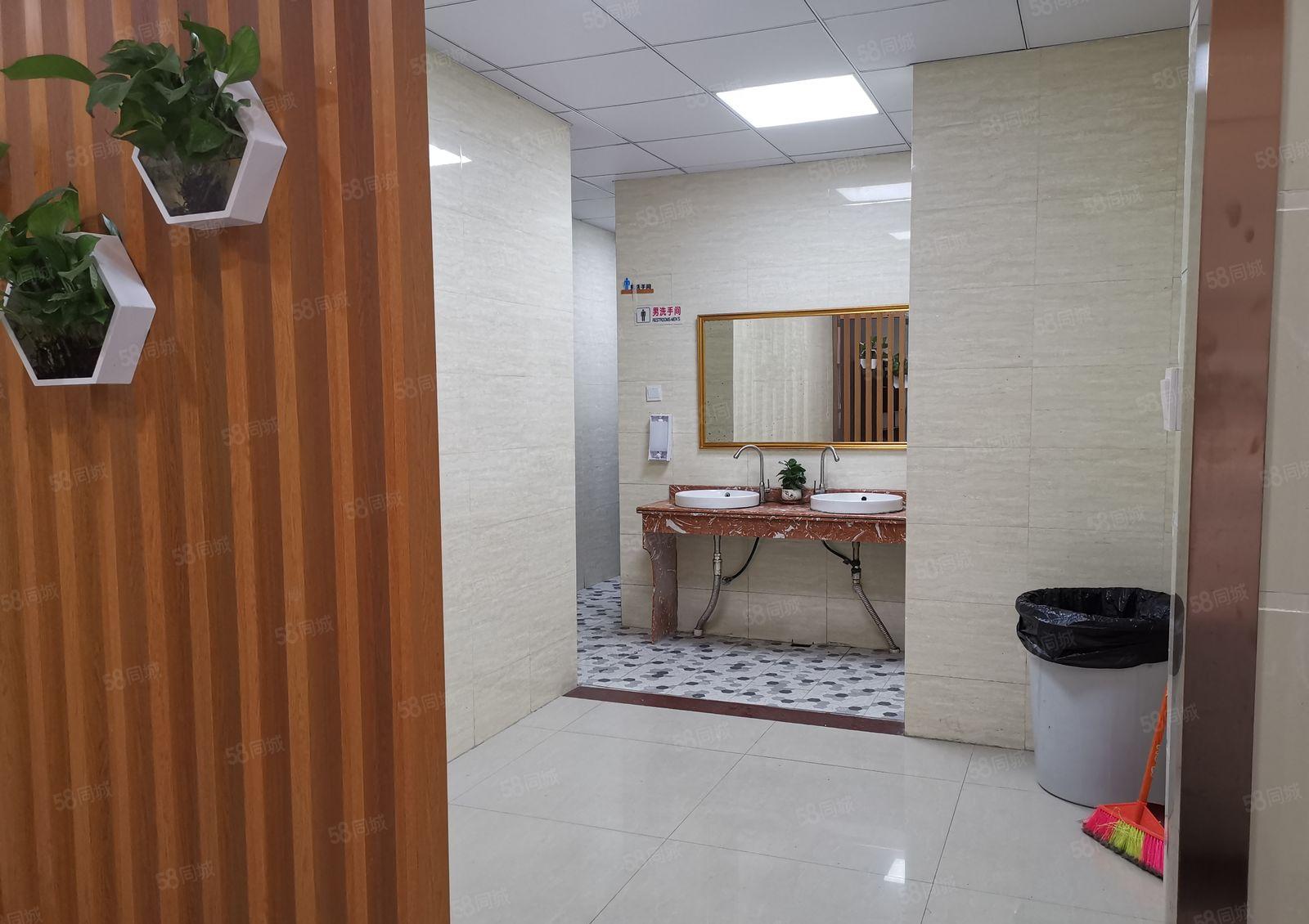 龙华大浪服装基地100至500平小面积办公室仓库厂房出租分租