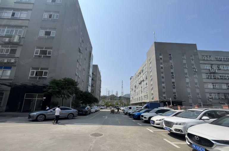 可分租龙华大浪原房东楼上1500平精装修办公室仓库厂房出租