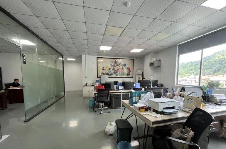 原房东龙华大浪阳台山东地铁站楼上1200平厂房实际面积出租