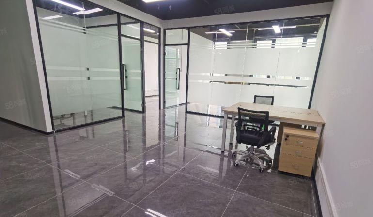 龙华民治地铁口原房东2000平直租，公摊小，带装修100起租