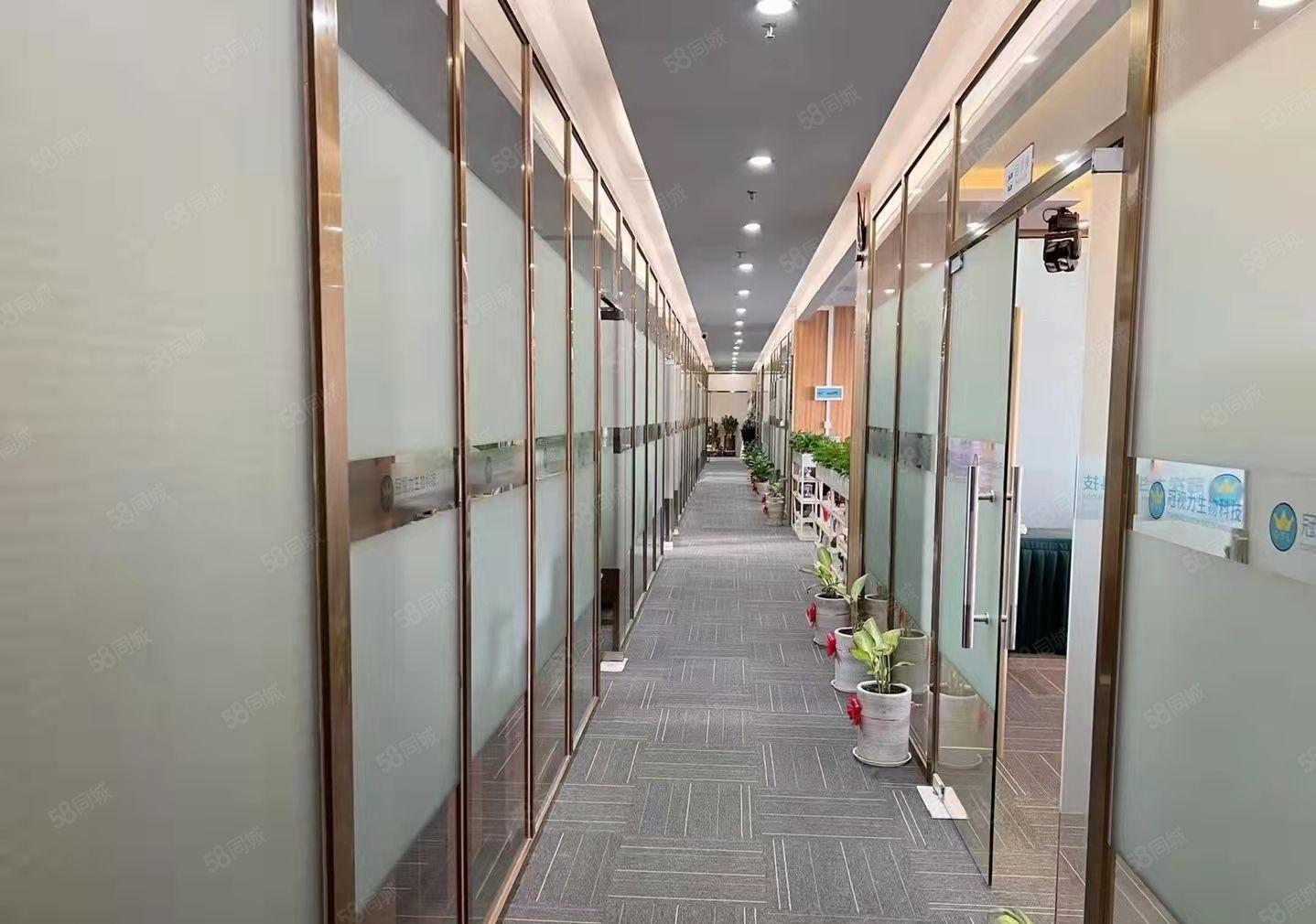 龙华大浪元芬地铁站676平精装写字楼出租带家私