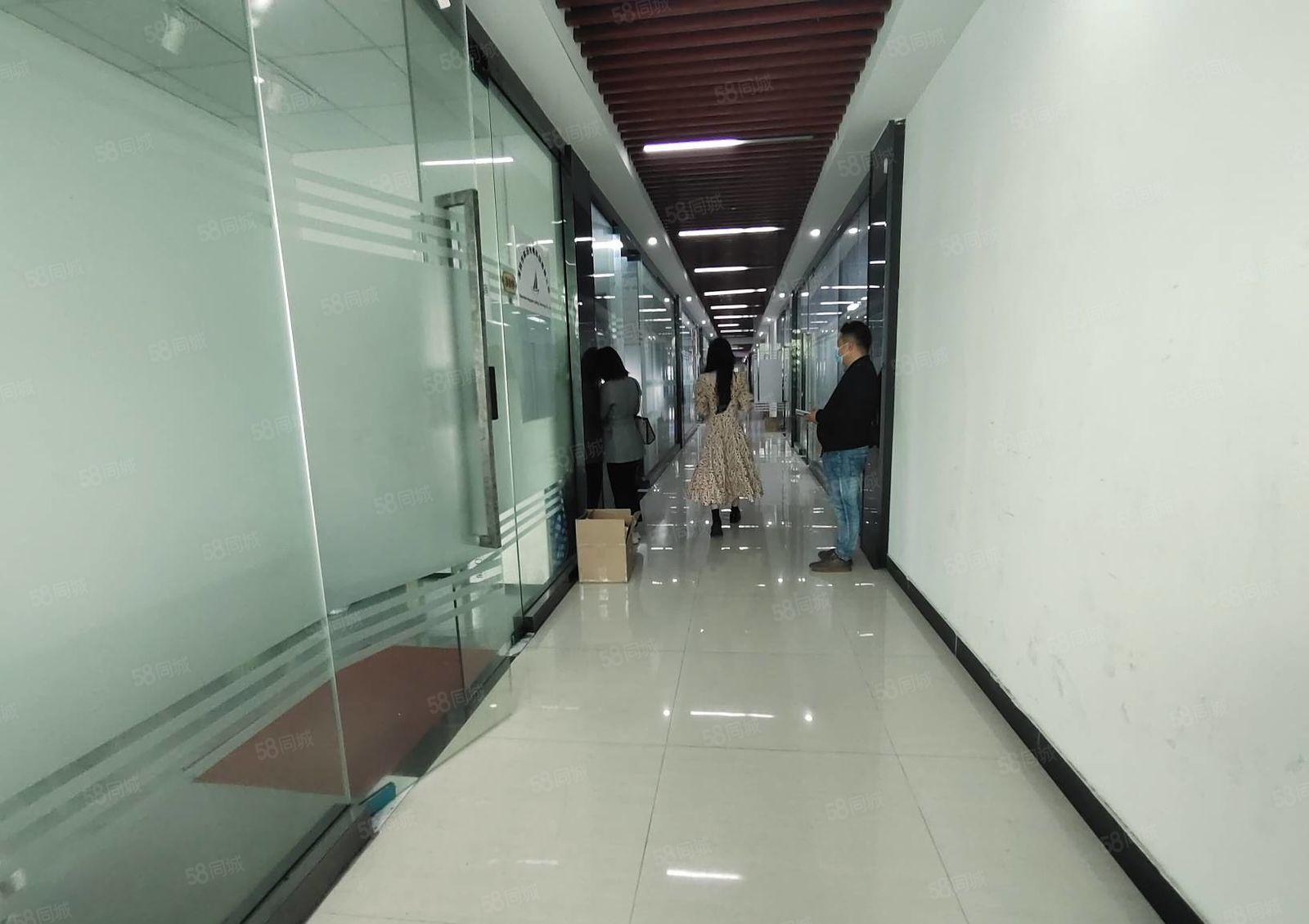 龙华上芬地铁站旁大型园区楼上158平精装修厂房出租