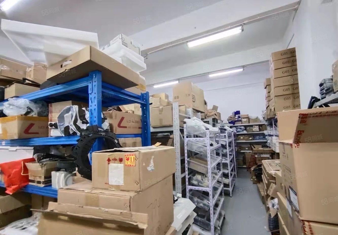 龙华元芬地铁站附近新出楼上精装厂房300平