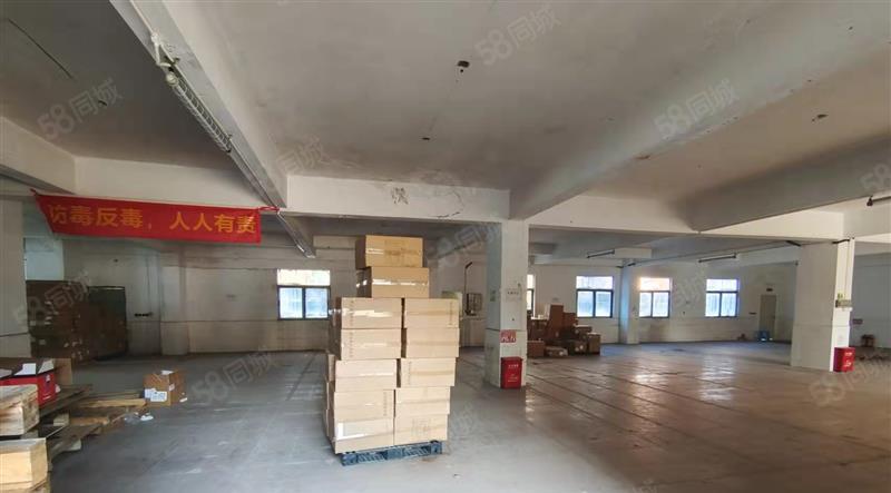 龙华清湖地铁站附近一楼1520平厂房出租可临时租