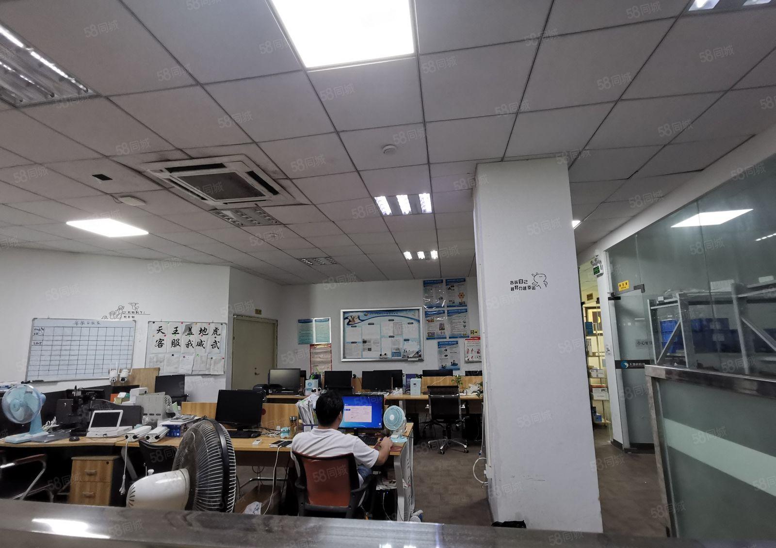 龙华浪口500平原房东整层精装修仓库厂房出租，200平起分租