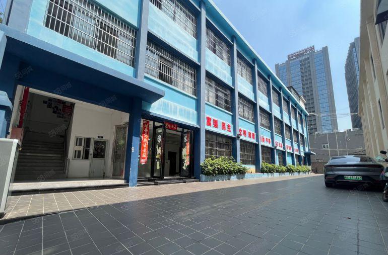 龙华民治原房东红本独门独院3000平方，精装修带空调停车方便