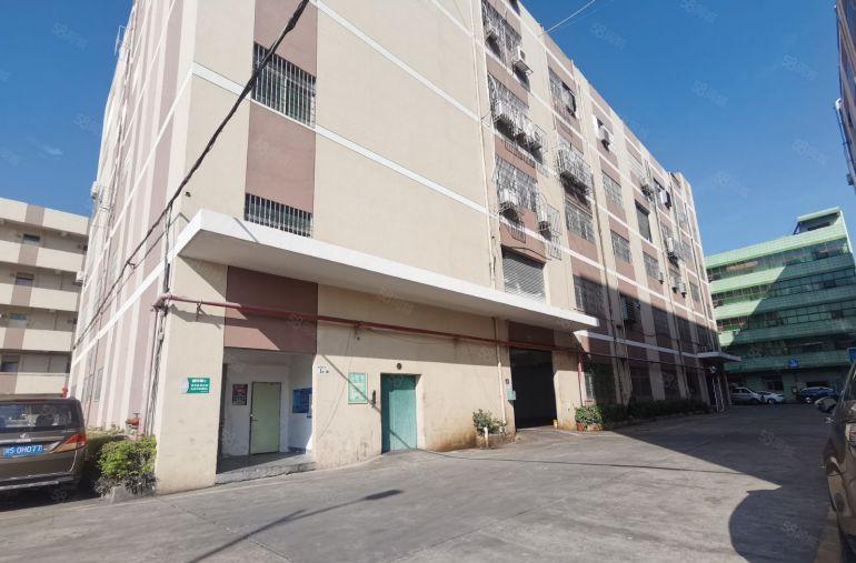 龙华观澜大水坑一楼厂房出租可分租，5米高水电到车间，有办公室