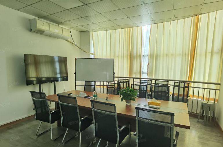 观澜章阁花园式厂房精装修出租1800平方，原房东直租大可分租