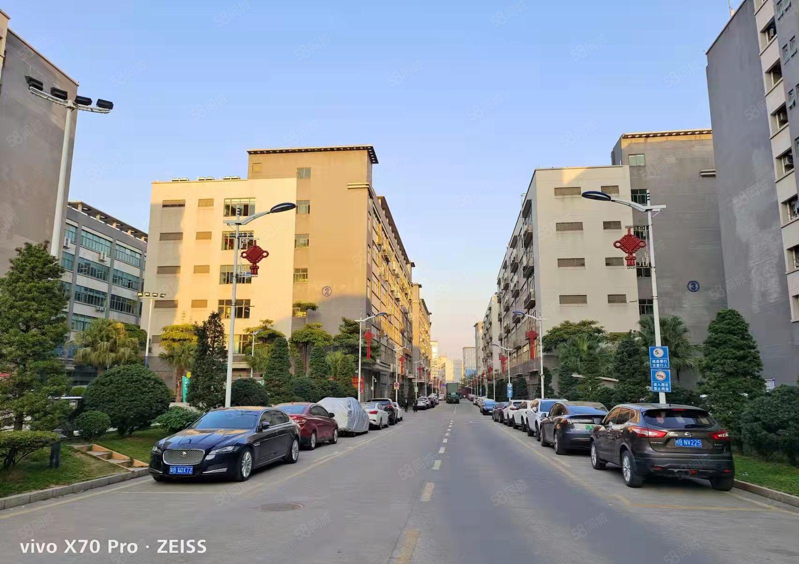 龙华大浪商业中心附近1100平精装无尘车间红本厂房出租