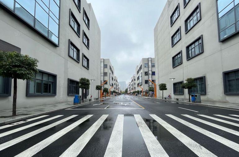 龙华大浪独院独栋厂房出租 4层6000平可分租 低价仓库出租