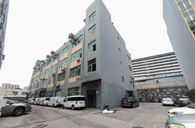 观澜大和工业区原房东楼上900平精装修厂房仓库出租水电齐全