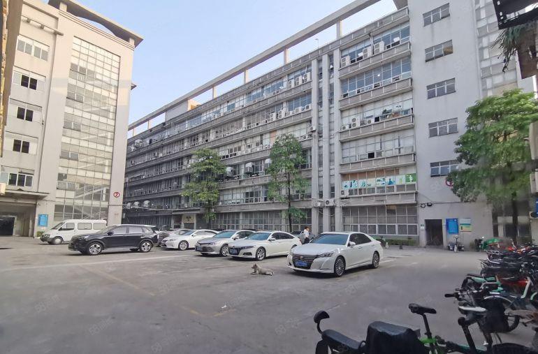 22元起租龙华观澜君子布工业园区17000平厂房出租大小可分