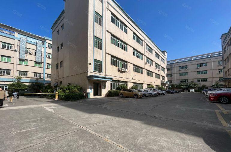 观澜大和轻轨站楼上精装修厂房仓库出租面积1200平米带红本