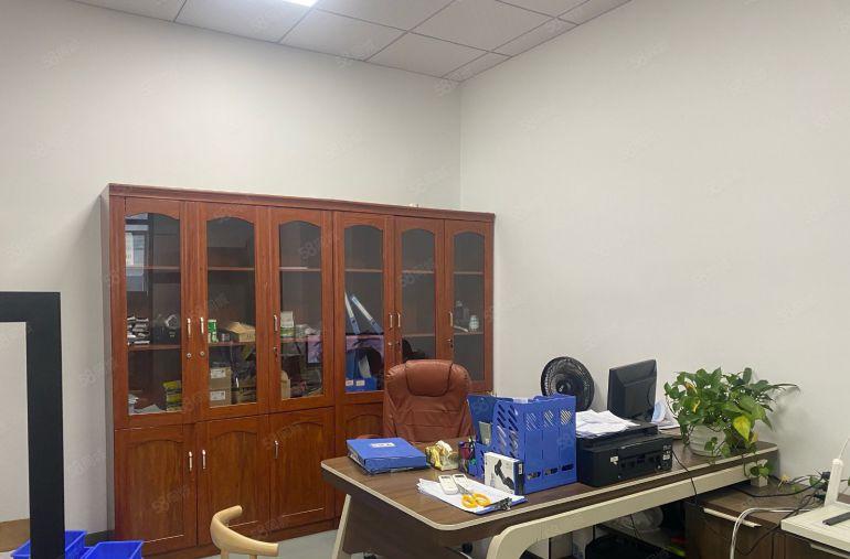 大浪澳华工业区，村委厂房1400平出租，精装修