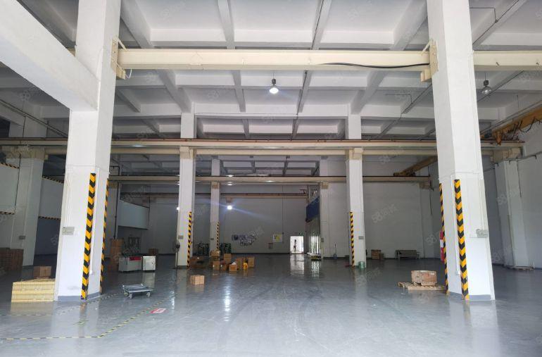 22元龙华地铁口工业园一楼1200平楼上大小可分厂房仓库出租