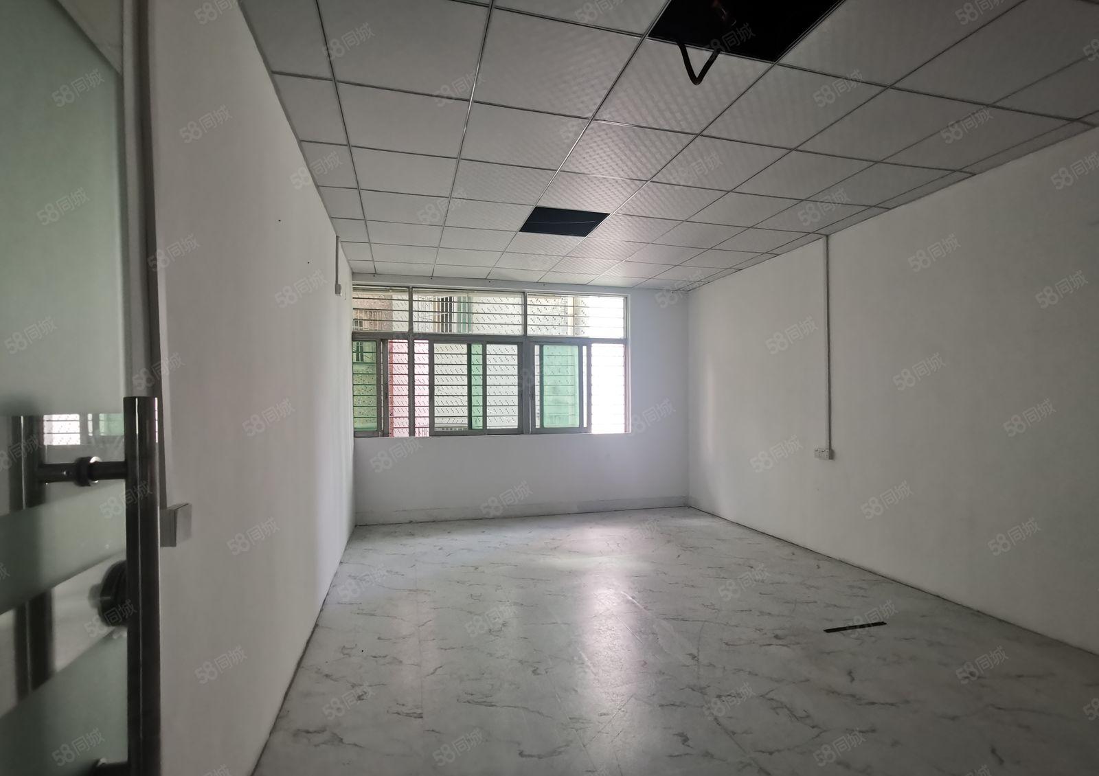 观澜新田新出楼上750平方原房东带红本仓库厂房出租