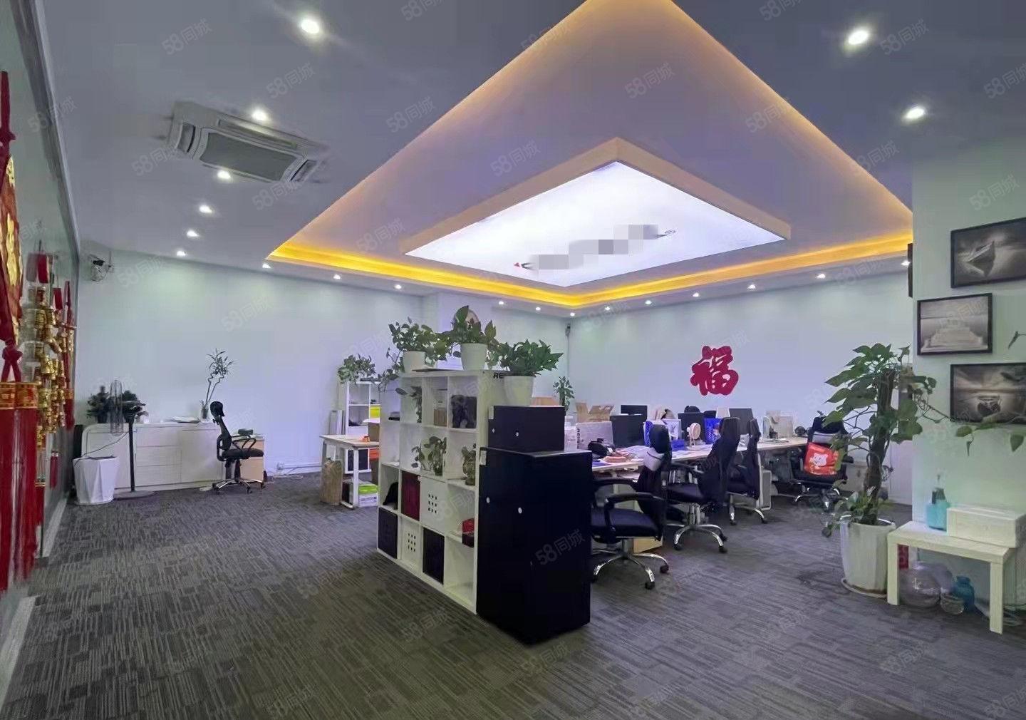 深圳龙华大浪新百丽附近原房东1080平精装工业厂房出租。