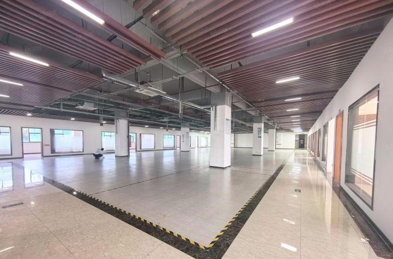 龙华大浪红本厂房1500一层建筑面积出租水电齐全