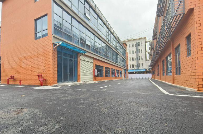 龙华三联村委十栋独栋厂房出租每栋1300平实际面积出租空地大