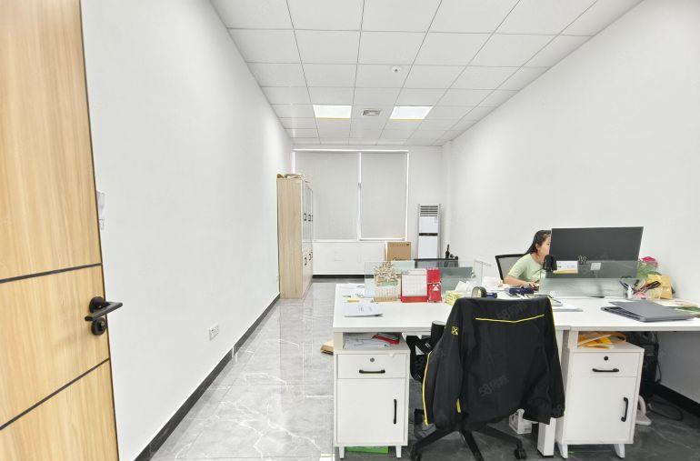 急租龙华原房东实际面积精装修厂房出租500平至5000平方