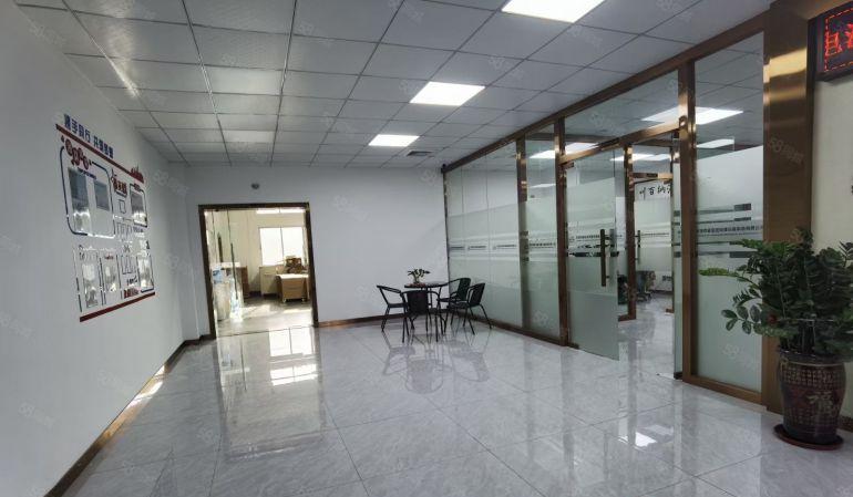 20万精装修1560平米厂房出租龙华大浪