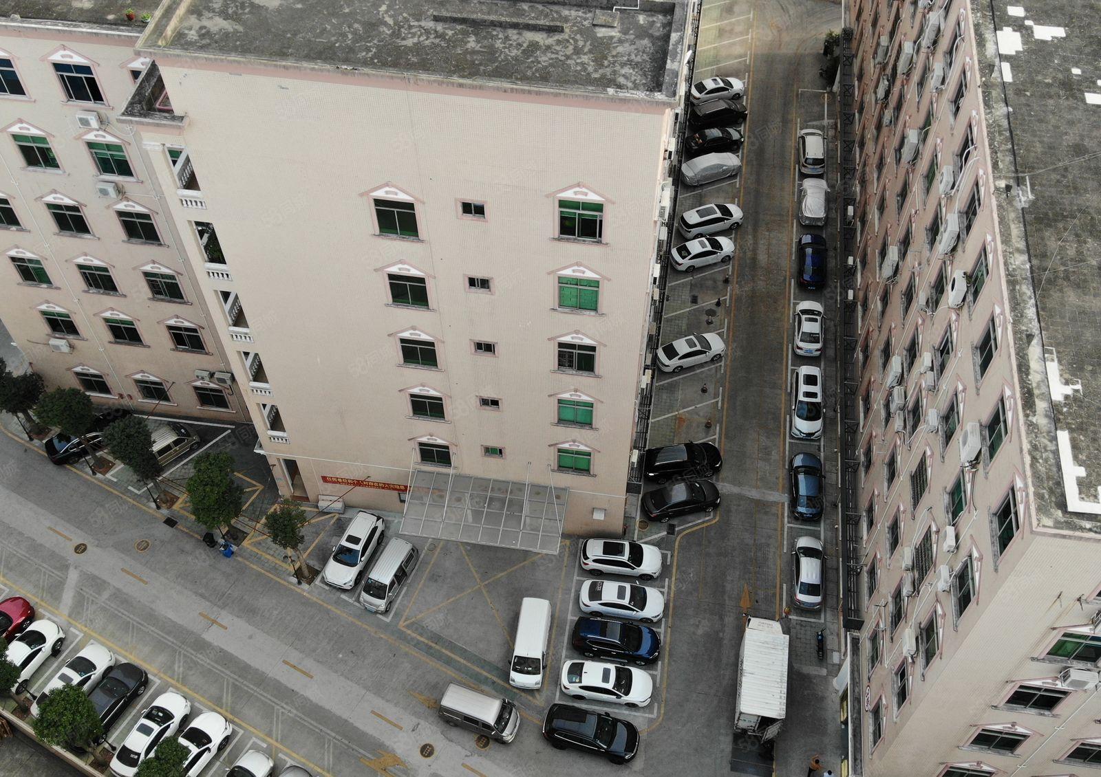 龙华观澜同富裕工业园精装修两百至两千平方可分租仓库厂房出租