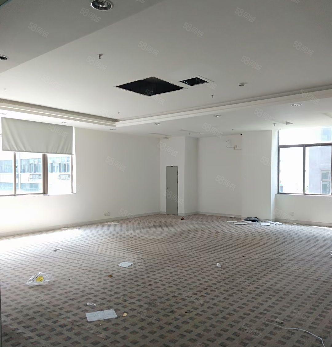 大浪商业街，原房东厂房整层1650平，形象好车位充足，可分租