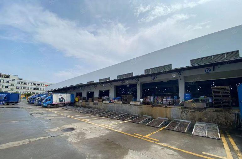 观澜物流仓库厂房8300平照片实拍带整排卸货平台厂房出租