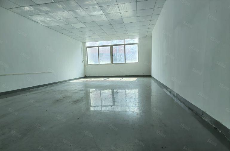 龙华原房东红本低价豪华装修厂房出租1500平，仓库出租可分租