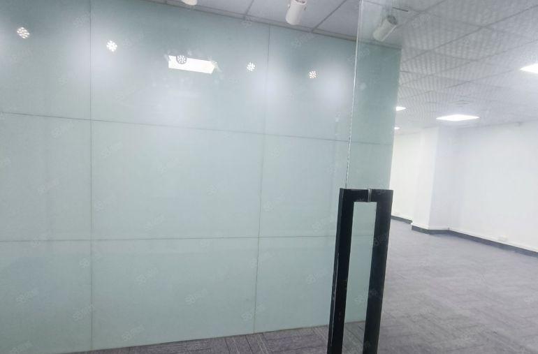 龙华油松精装修厂房273平出租 带办公室