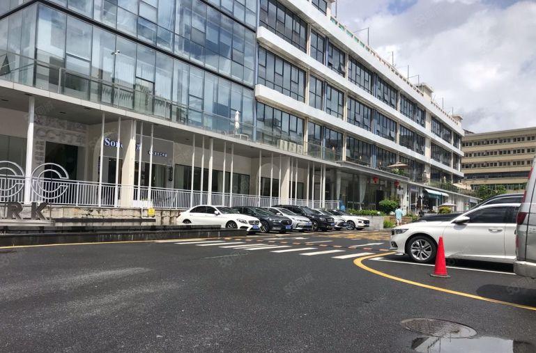 龙华大浪商业中心原房东1500平办公厂房带全套家私现成直播间