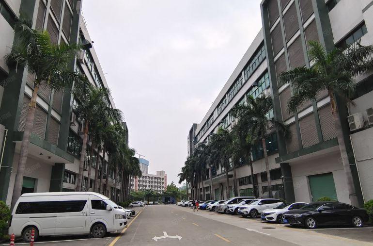 龙华区观澜同富裕工业区原房东独院厂房仓库出租6800平精装修