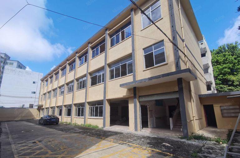 龙华元芬地铁口独栋2600平原房东独门独院厂房出租。