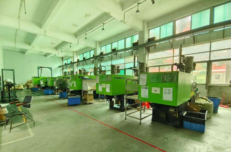 龙华大浪原房东5000平方厂房出租大小可分租带精装修可办环评