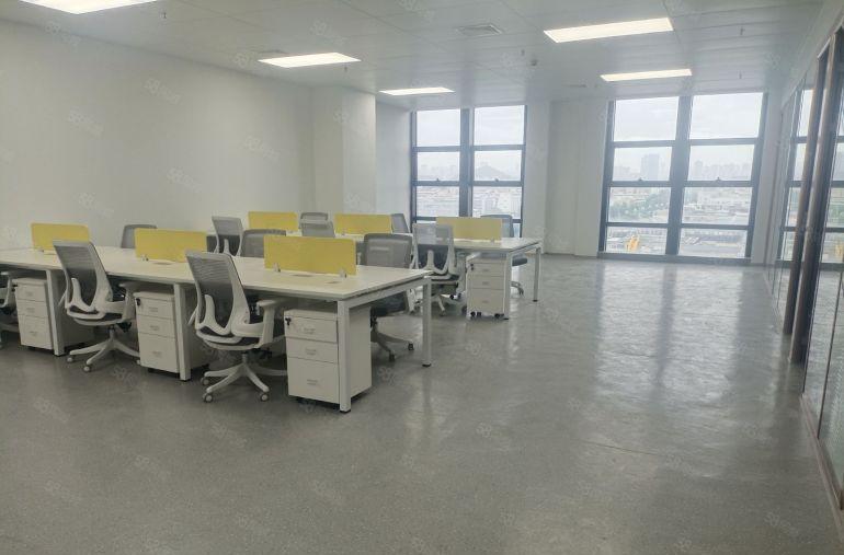 龙华大浪商业中心附近精装修办公室2000平出租可以分租空地大