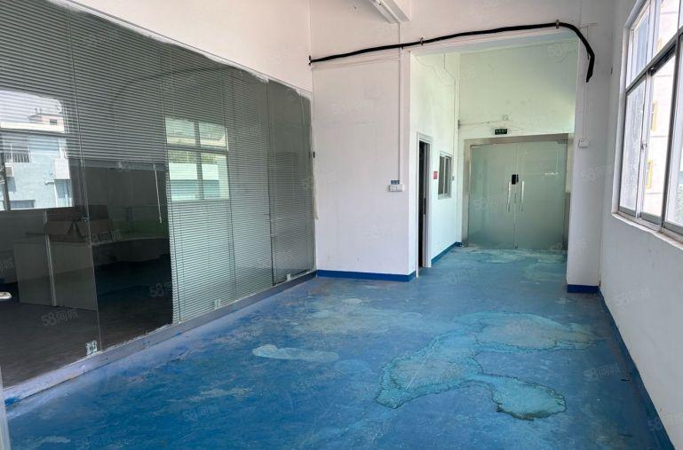 观澜桂花工业园400平方精装修红本仓库办公室厂房出租水电齐全