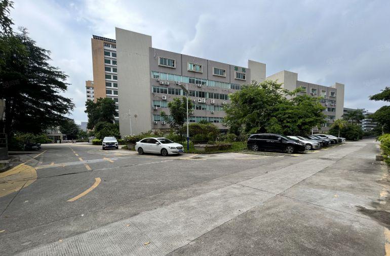 龙华原房东科技园楼上精装800平带前台3间办公室厂房出租