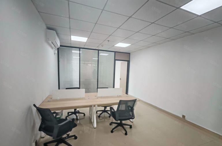 龙华地铁口精装修小面积厂房出租76平 带家私空调