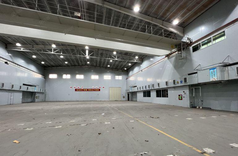 观澜独院钢构2000平，滴水11米高。带一部10吨行车