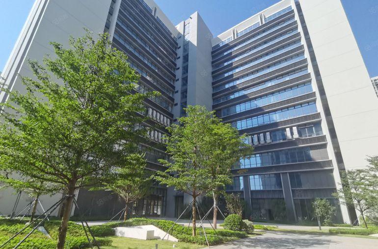 龙华新建红本标准厂房单层3600平起，交通方便，地铁口，含税