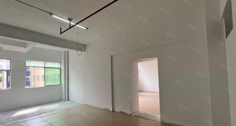 特价！龙华清湖宝能科技园附近新出18元平厂房出租