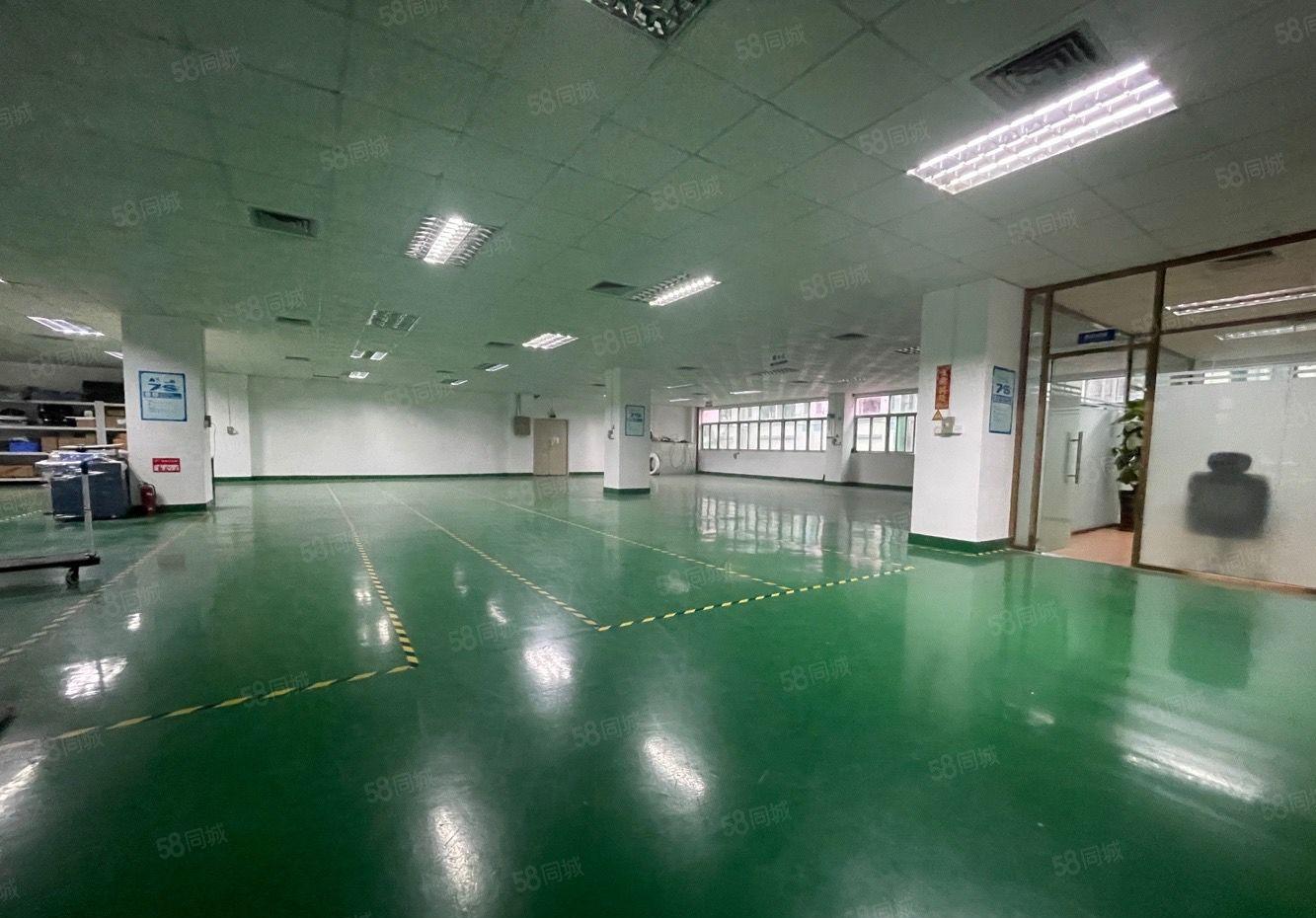 龙华大浪工业园低价厂房仓库出租2楼1000平精装修园区空地大