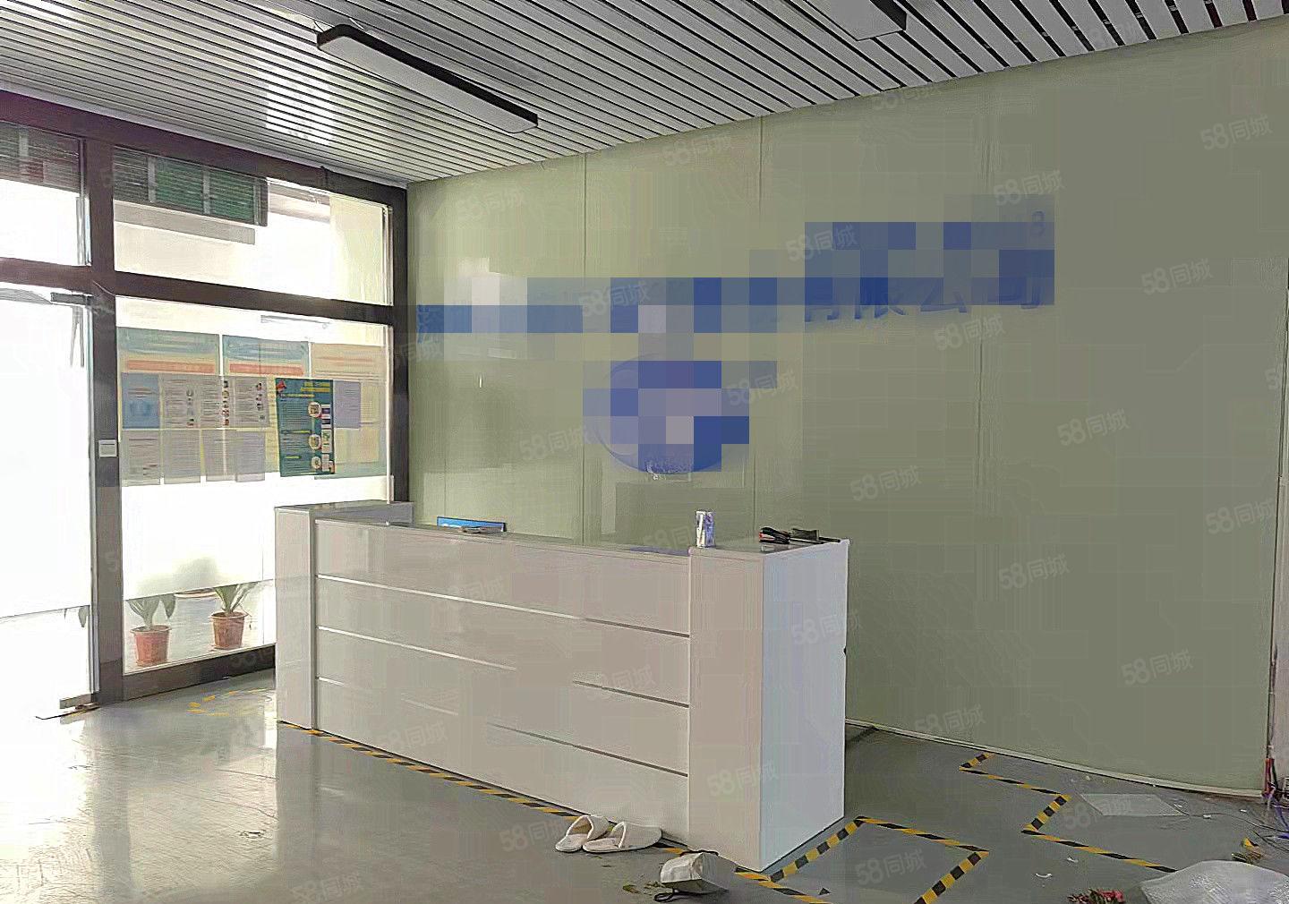 深圳龙华大浪新百丽附近楼上1400平精装工业红本厂房出租。