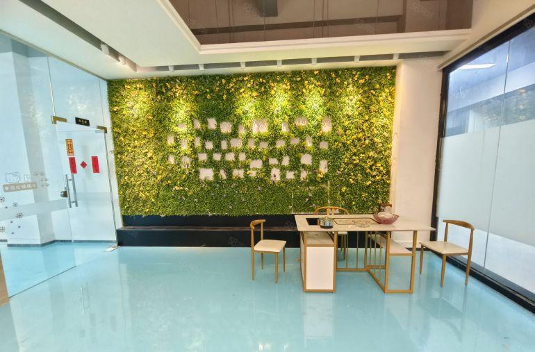 龙华600平精装修厂房出租，全新地坪漆现成水电拉线园区形象好