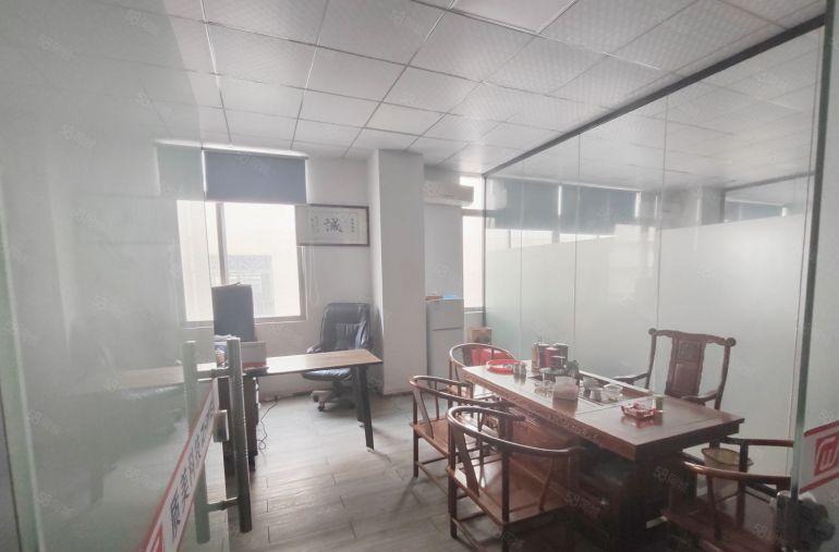 龙华大浪福民工业区原房东二楼1200平方厂房出租带精装修免佣