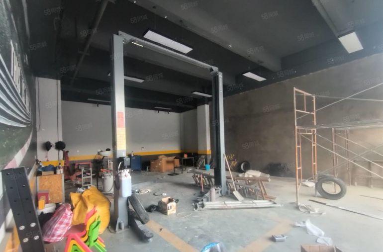 龙华油松新出一楼296平，空地大可进出大车