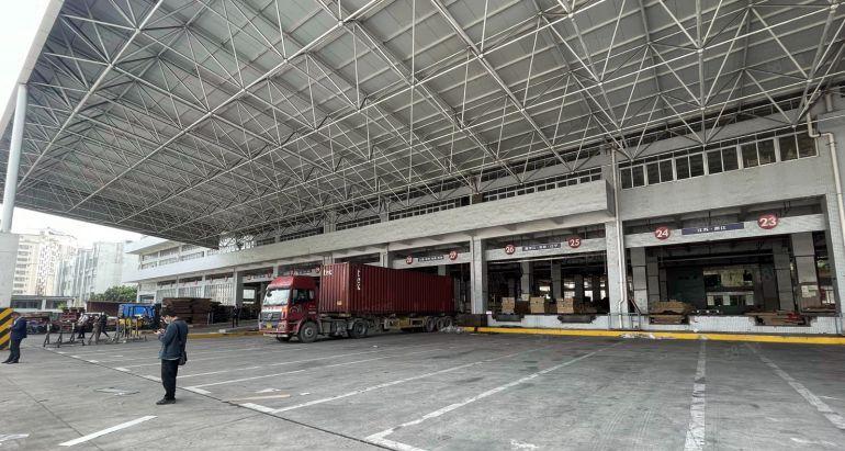 大浪主干道边上500平方至5000平方可分租厂房出租仓库出租