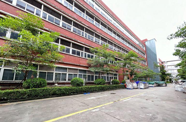 龙华原房东红本厂房7500平带精装修无尘车间3500平免转让