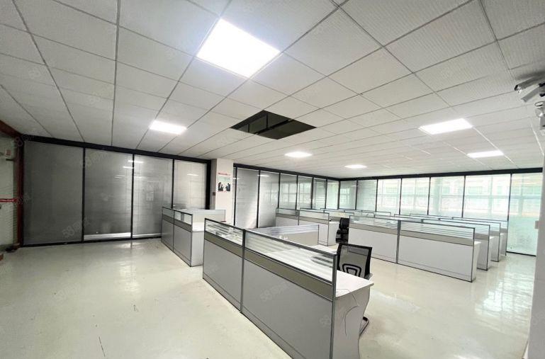 26元起龙华地铁口楼上300平精装修厂房出租仓库出租可分租